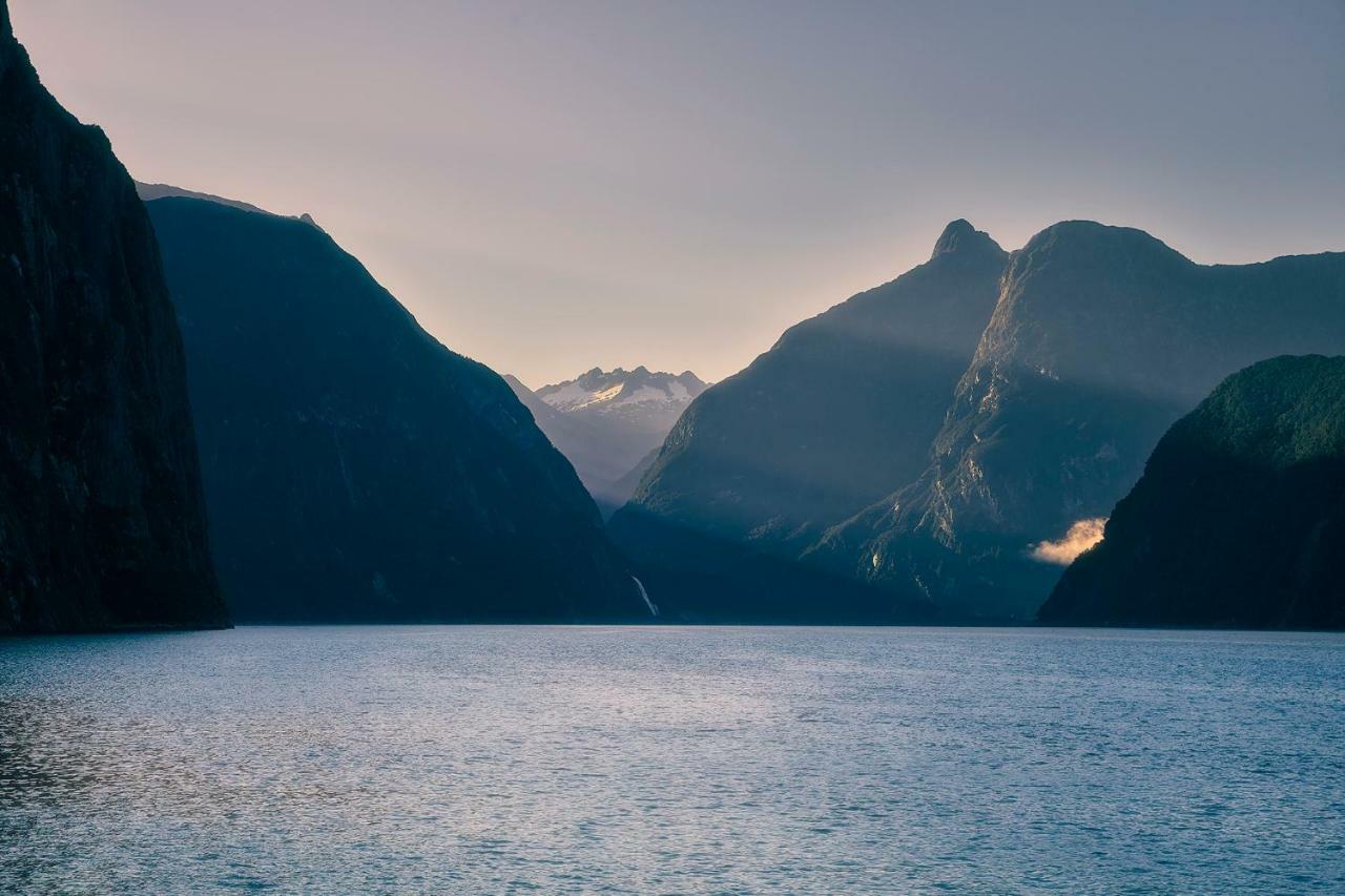 Hotel Milford Sound Overnight Cruise - Fiordland Discovery Exterior foto